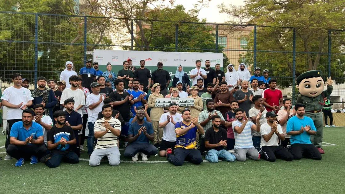 شرطة دبي تعزز الوعي بالمسؤوليات الرياضية للجمهور شرطة دبي تعزز الوعي بالمسؤوليات الرياضية للجمهور