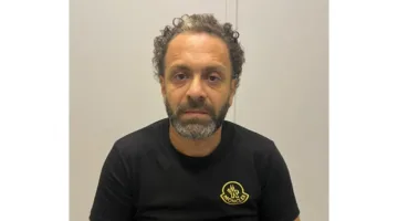 شركة في وسط بيروت تتعرض للسطو… والسلطات الأمنية تحدد هوية الجاني.