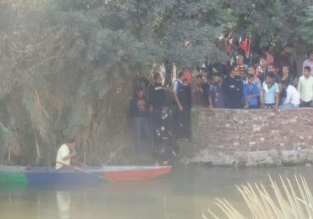 شقيقان فقدا حياتهما غرقًا في نهر المنوفية أثناء عودتهما من العمل. شقيقان فقدا حياتهما غرقًا في نهر المنوفية أثناء عودتهما من العمل.