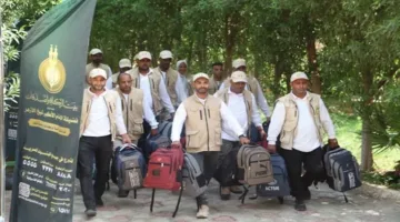 شيخ الأزهر يشارك الطلاب احتفالاتهم بإطلاق حملة “إلى المدرسة” من بيت الزكاة