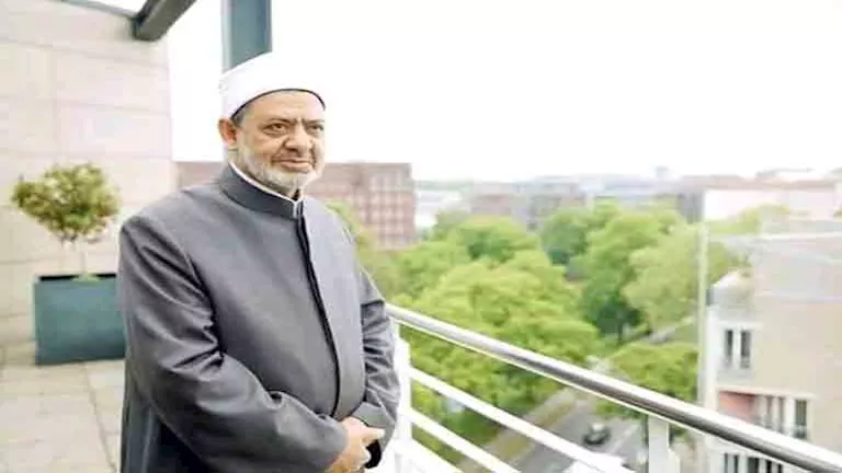 شيخ الأزهر يقدم تعازيه لباكستان في ضحايا الفيضانات القاتلة شيخ الأزهر يقدم تعازيه لباكستان في ضحايا الفيضانات القاتلة