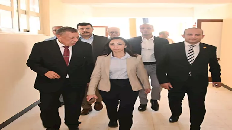 صور: محافظ البحيرة يزور مدرسة المستقبل استعدادًا لافتتاحها مع بداية العام الدراسي. صور: محافظ البحيرة يزور مدرسة المستقبل استعدادًا لافتتاحها مع بداية العام الدراسي.