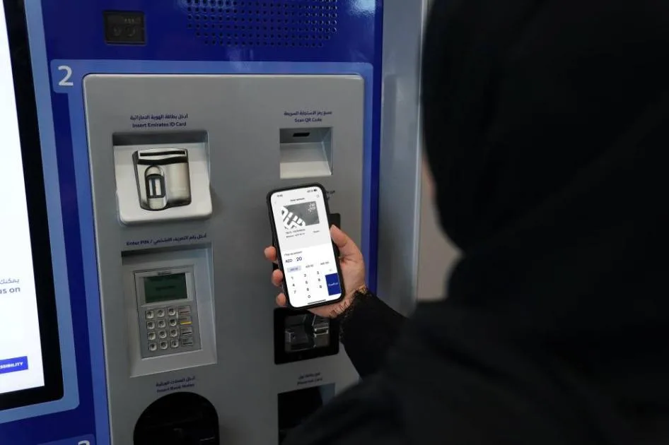 «طرق دبي»: ارتفاع ملحوظ في اعتماد مستخدمي المترو والترام على القنوات الرقمية