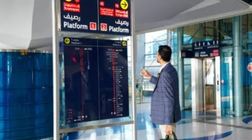 «طرق دبي» تقوم بتحديث 9 آلاف لافتة إرشادية في محطات المترو