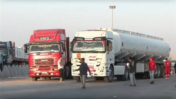 عاجل: انطلاق الفوج الثالث من القافلة الإنسانية السادسة للهلال الأحمر المصري نحو غزة عاجل: انطلاق الفوج الثالث من القافلة الإنسانية السادسة للهلال الأحمر المصري نحو غزة