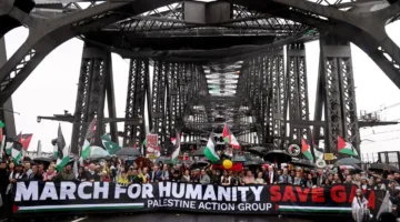 عشرات الآلاف يتظاهرون دعماً لفلسطين في سيدني