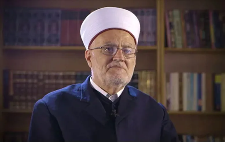 عكرمة صبري يدعو الدول العربية والإسلامية لتحمل مسؤولية الدفاع عن الأقصى ضد انتهاكات الاحتلال عكرمة صبري يدعو الدول العربية والإسلامية لتحمل مسؤولية الدفاع عن الأقصى ضد انتهاكات الاحتلال