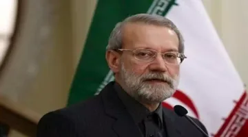علي لاريجاني: إنجازات حزب الله منعت إسرائيل من التوسع في الأراضي.