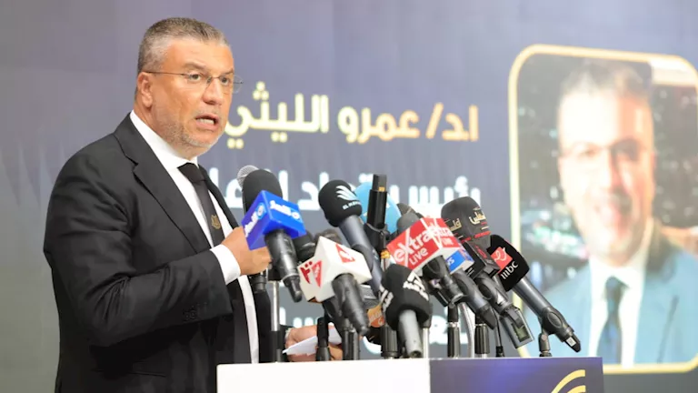 عمرو الليثي: الإعلام العربي يواجه صعوبات كبيرة بسبب ارتفاع استخدام الذكاء الاصطناعي
