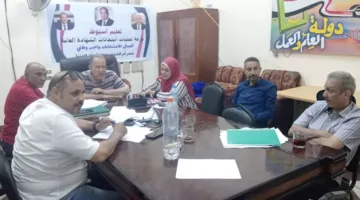 غرفة عمليات تعليم أسيوط تستمر في رصد انتخابات مجلس الشيوخ – صور
