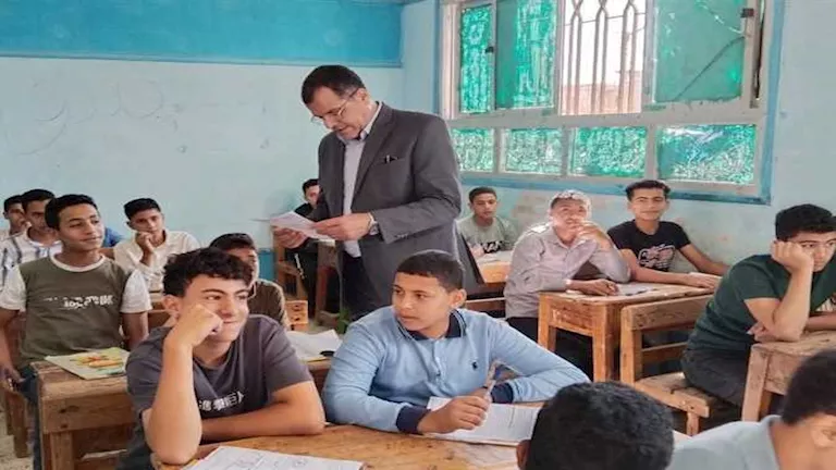 فرصة مميزة لطلاب الإعدادية: خفض الحد الأدنى للتسجيل في الثانوية في دمياط فرصة مميزة لطلاب الإعدادية: خفض الحد الأدنى للتسجيل في الثانوية في دمياط