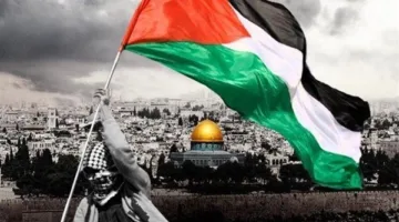 فرنسا تؤكد على ضرورة تطبيق حل الدولتين وإنشاء دولة فلسطينية.