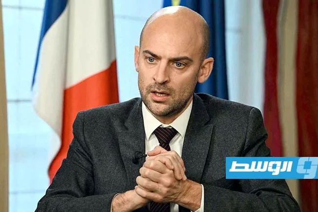فرنسا تُعبّر عن تأييدها لقرار الحكومة اللبنانية بشأن سحب سلاح حزب الله فرنسا تُعبّر عن تأييدها لقرار الحكومة اللبنانية بشأن سحب سلاح حزب الله