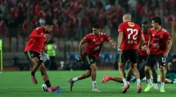 فريق متكامل: ريبيرو يستبعد 11 لاعبًا من تشكيلة الأهلي لمواجهة بيراميدز في الدوري