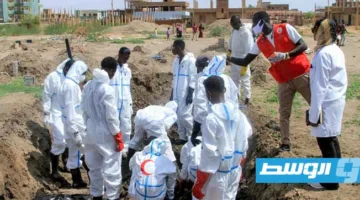 في سكون الخرطوم.. عائلات سودانية تنجح في استعادة رفات أبنائها من المدافن العشوائية وإعادة دفنها.