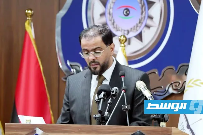 في مؤتمر بوجدة، حماد يهاجم سياسة الهجرة التي يتبعها الاتحاد الأوروبي. في مؤتمر بوجدة، حماد يهاجم سياسة الهجرة التي يتبعها الاتحاد الأوروبي.