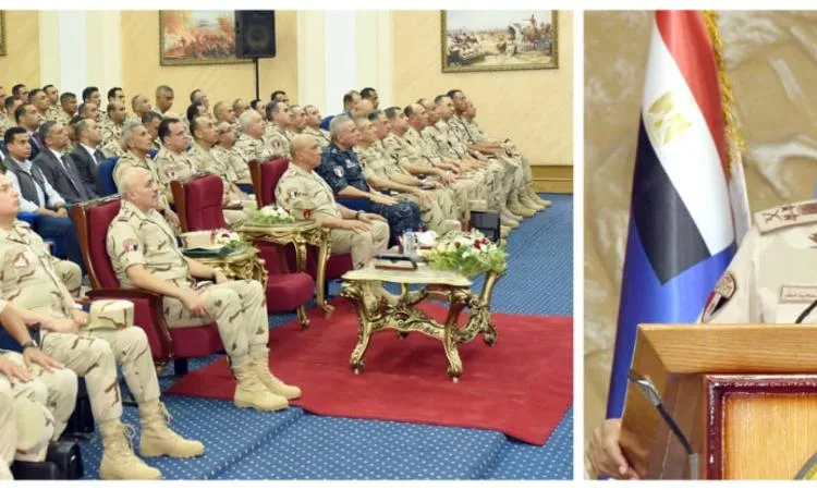 فيديو: وزير الدفاع يُرسل تحيات الرئيس السيسي إلى أفراد المنطقة الجنوبية العسكرية فيديو: وزير الدفاع يُرسل تحيات الرئيس السيسي إلى أفراد المنطقة الجنوبية العسكرية