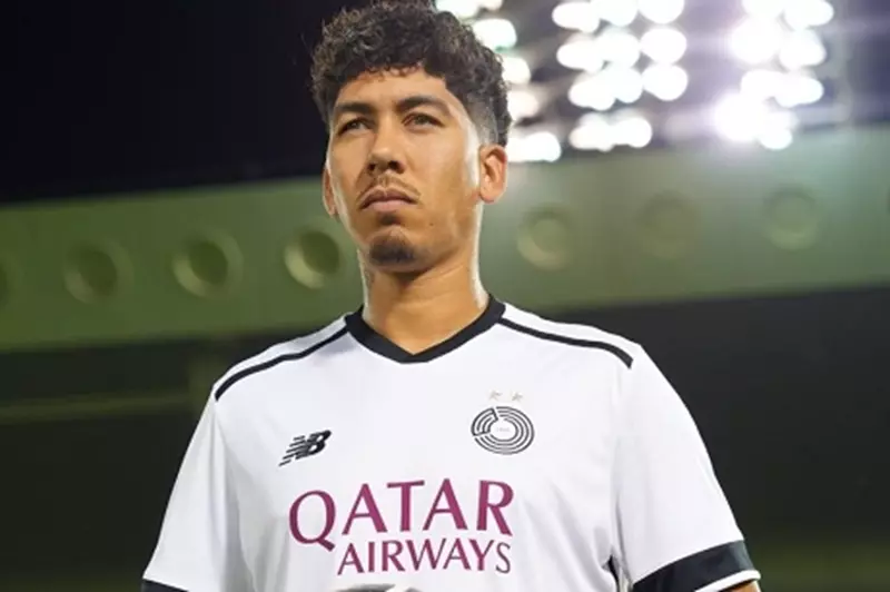 فيرمينو: متحمس لوجودي في السد وأتطلع لمساعدة الفريق بأفضل شكل ممكن. فيرمينو: متحمس لوجودي في السد وأتطلع لمساعدة الفريق بأفضل شكل ممكن.