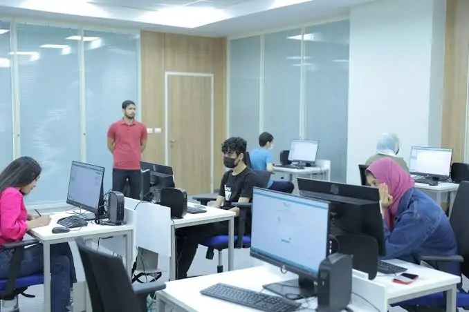 قائمة الكليات المتاحة لعلمي علوم ورياضة في المرحلة الثانية 2025
