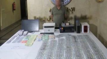 قبض على شخص بتهمة الاتجار غير القانوني للعملات الأجنبية عبر نظام المقاصة