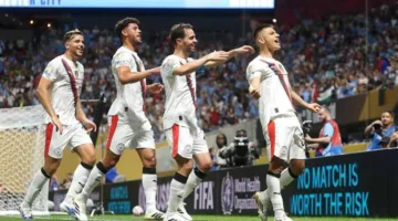 قبل إغلاق فترة الانتقالات.. مانشستر سيتي يسعى لتوديع 6 لاعبين