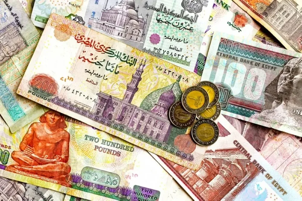 قبل اجتماع لجنة السياسات النقدية.. تنافس بين البنوك لجذب المدخرين بعوائد تصل إلى 20% قبل اجتماع لجنة السياسات النقدية.. تنافس بين البنوك لجذب المدخرين بعوائد تصل إلى 20%