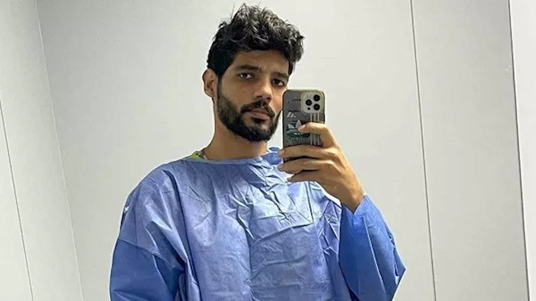 قصص لا تفوتك: تفاصيل تشريح جثة إبراهيم شيكا وترشيح صلاح لنيل الكرة الذهبية قصص لا تفوتك: تفاصيل تشريح جثة إبراهيم شيكا وترشيح صلاح لنيل الكرة الذهبية