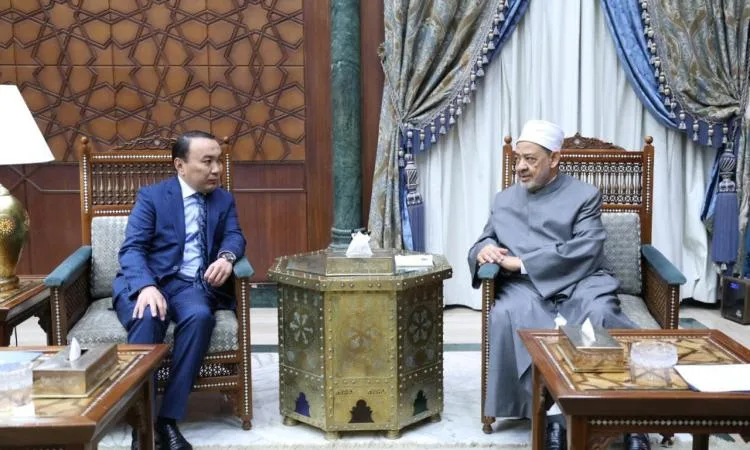 كازاخستان تُؤكّد دعوتها لشيخ الأزهر لحضور افتتاح قمة قادة الأديان كازاخستان تُؤكّد دعوتها لشيخ الأزهر لحضور افتتاح قمة قادة الأديان