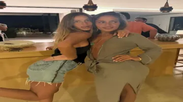 كنزي عمرو دياب تستمتع بإجازتها الصيفية على الشاطئ برفقة صديقاتها