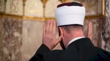 كيفية الانضمام إلى صلاة الجماعة ومتى تُحتسب الركعة للمسبوق؟