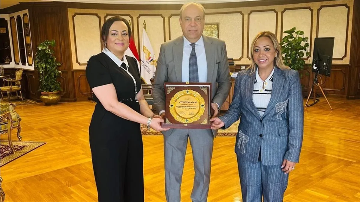لتعزيز التعاون.. وزير الطيران يجتمع مع الهيئة القبطية الأمريكية واتحاد المصريين في كندا لتعزيز التعاون.. وزير الطيران يجتمع مع الهيئة القبطية الأمريكية واتحاد المصريين في كندا