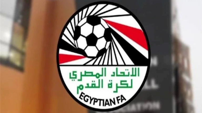 لجنة الحكام تكشف تفاصيل وضع الأسماء على القمصان في الموسم القادم لجنة الحكام تكشف تفاصيل وضع الأسماء على القمصان في الموسم القادم