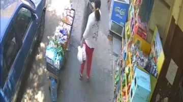 لحظة إنسانية مؤثرة: فتاة مصرية ترفض شراء كيس من الشيبسي وتساعد محتاجاً بثمنه