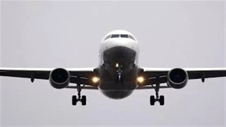 لماذا تختار شركات الطيران الطلاء الأبيض لطاقمها؟