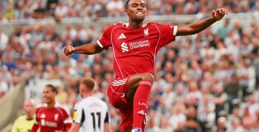ليفربول يحقق تقدمًا بهدف واحد دون رد أمام نيوكاسل في الشوط الأول ليفربول يحقق تقدمًا بهدف واحد دون رد أمام نيوكاسل في الشوط الأول