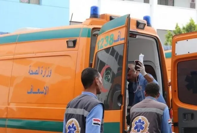 مأساة عائلية.. وفاة مسن وإصابة خمسة آخرين جراء تصادم شاحنة مع تروسيكل في المنيا مأساة عائلية.. وفاة مسن وإصابة خمسة آخرين جراء تصادم شاحنة مع تروسيكل في المنيا