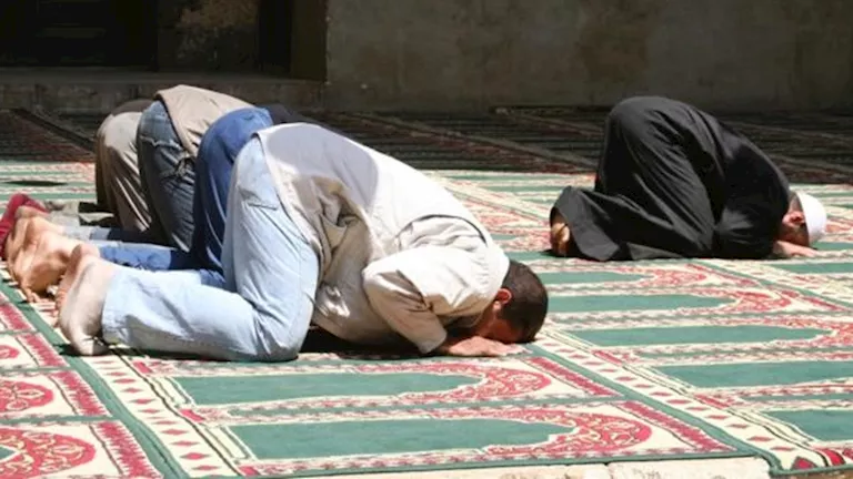 ما هو حكم أداء صلاة الفجر جماعة بعد شروق الشمس؟.. الإفتاء توضح ما هو حكم أداء صلاة الفجر جماعة بعد شروق الشمس؟.. الإفتاء توضح