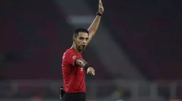 ما هي خطوات الأهلي عند تواجد حكم المباراة أمين عمر؟