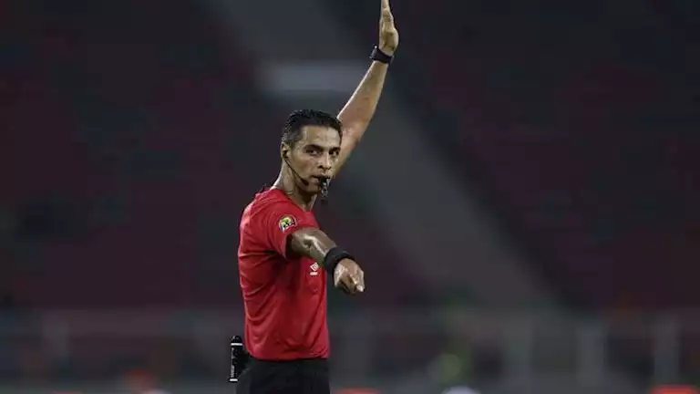ما هي خطوات الأهلي عند تواجد حكم المباراة أمين عمر؟ ما هي خطوات الأهلي عند تواجد حكم المباراة أمين عمر؟