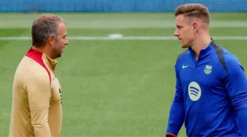 ماذا أبلغ تير شتيجن زملاءه في برشلونة عن مشكلته؟ وما هو رد فعل فليك؟