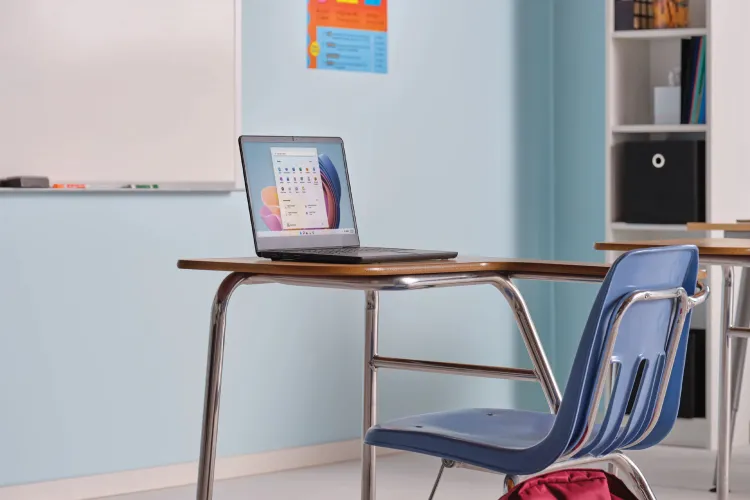 مايكروسوفت تعلن رسمياً إنهاء نظام Windows 11 SE بعد عدم نجاحه في منافسة أجهزة “كروم بوك” مايكروسوفت تعلن رسمياً إنهاء نظام Windows 11 SE بعد عدم نجاحه في منافسة أجهزة “كروم بوك”