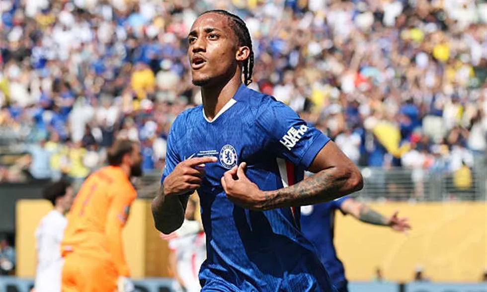 مباشر: تشيلسي يتقدم على فولام (2-0) – هدف ثانٍ! مباشر: تشيلسي يتقدم على فولام (2-0) – هدف ثانٍ!