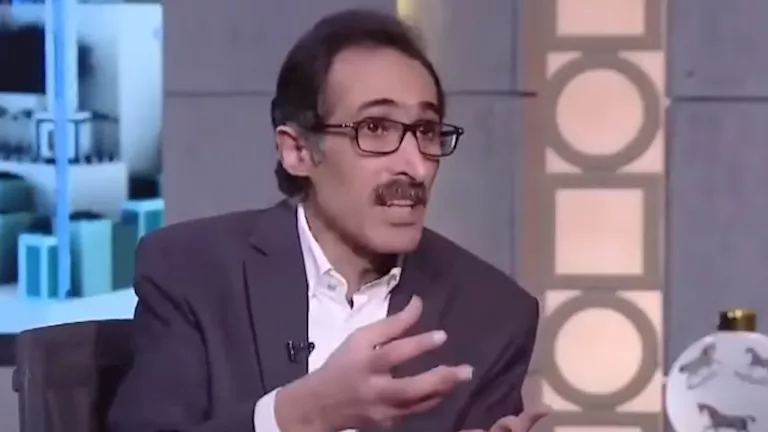 مجدي الجلاد يسخر من حفل محمد رمضان: “كانت ليلة حزينة لأم كلثوم والعندليب” مجدي الجلاد يسخر من حفل محمد رمضان: “كانت ليلة حزينة لأم كلثوم والعندليب”