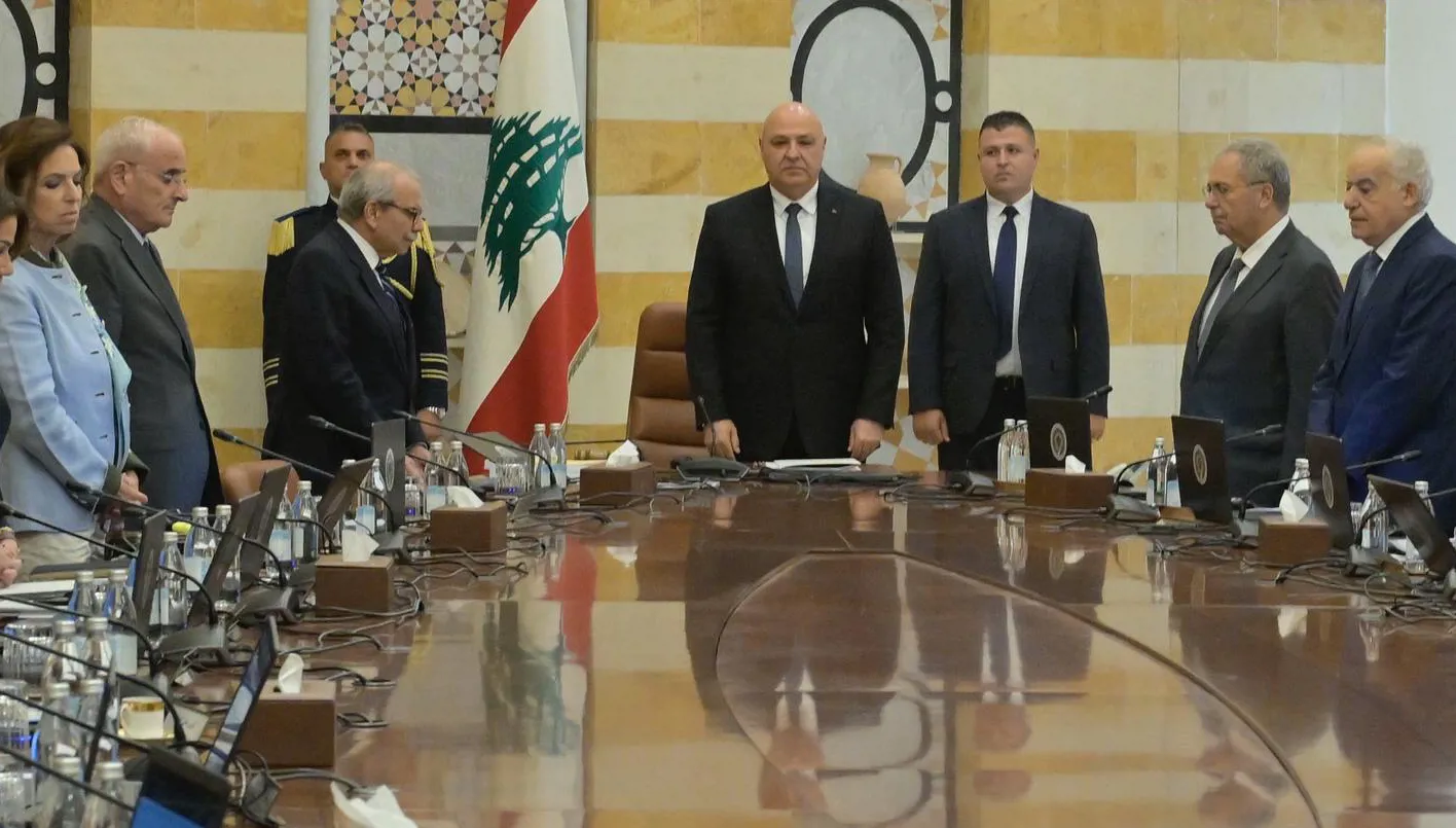 مجلس الوزراء يواصل المداولات اليوم… لبنان يواجه تحدي ‘السلاح والدولة’ مجلس الوزراء يواصل المداولات اليوم… لبنان يواجه تحدي ‘السلاح والدولة’