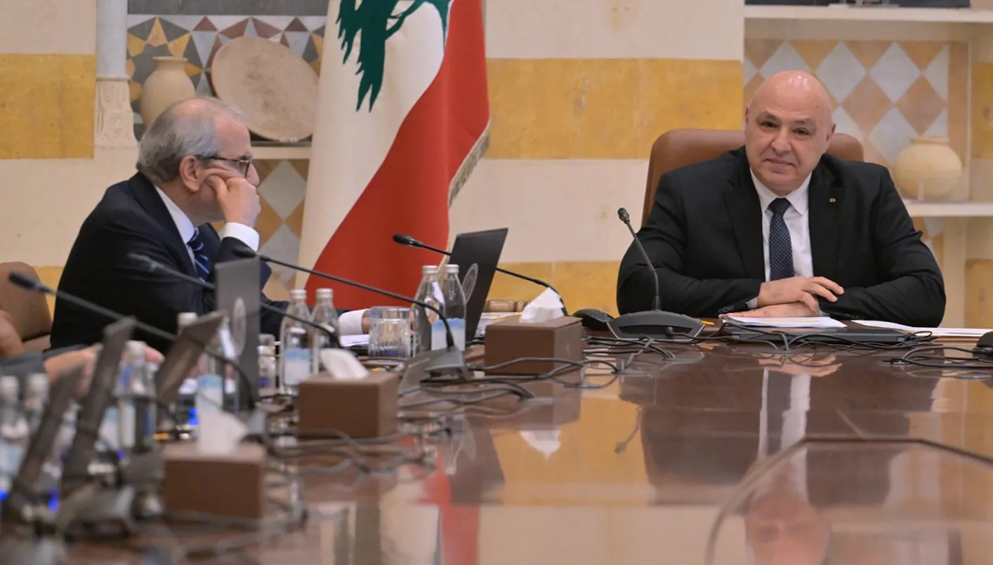 مجلس الوزراء يواصل غداً مناقشة موضوع حصرية السلاح مجلس الوزراء يواصل غداً مناقشة موضوع حصرية السلاح