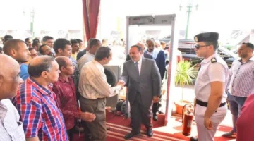 محافظ أسيوط يزور مراكز الاقتراع ويثني على إقبال المواطنين في انتخابات الشيوخ