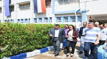 محافظ البحيرة يزور عدة لجان انتخابية لمجلس الشيوخ