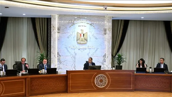 محافظ البنك المركزي يؤكد على استمرار السعي لاحتواء الضغوط التضخمية.