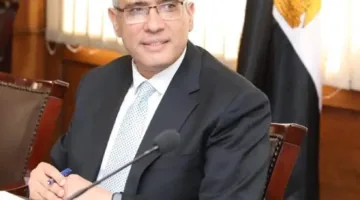 محافظ الجيزة يطالب بسرعة دراسة وضع صاحب محل الدهانات في إمبابة وتقديم الدعم المناسب له ولعائلته.