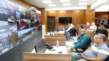 محافظ الشرقية يراقب انتخابات الشيوخ من مركز الشبكة الوطنية للطوارئ